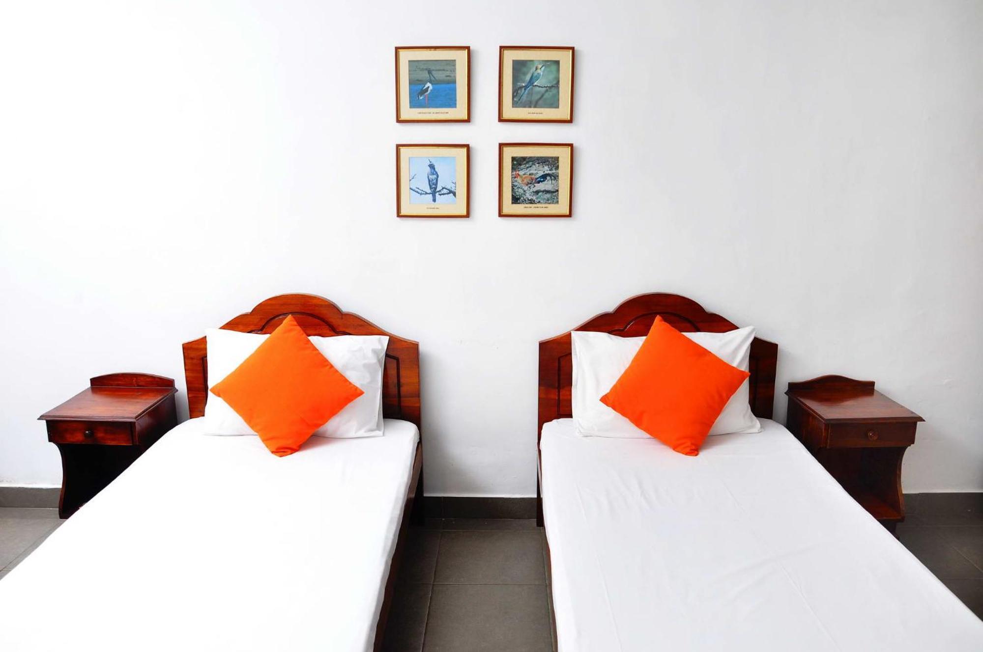 Sea View Hotel Colombo Extérieur photo