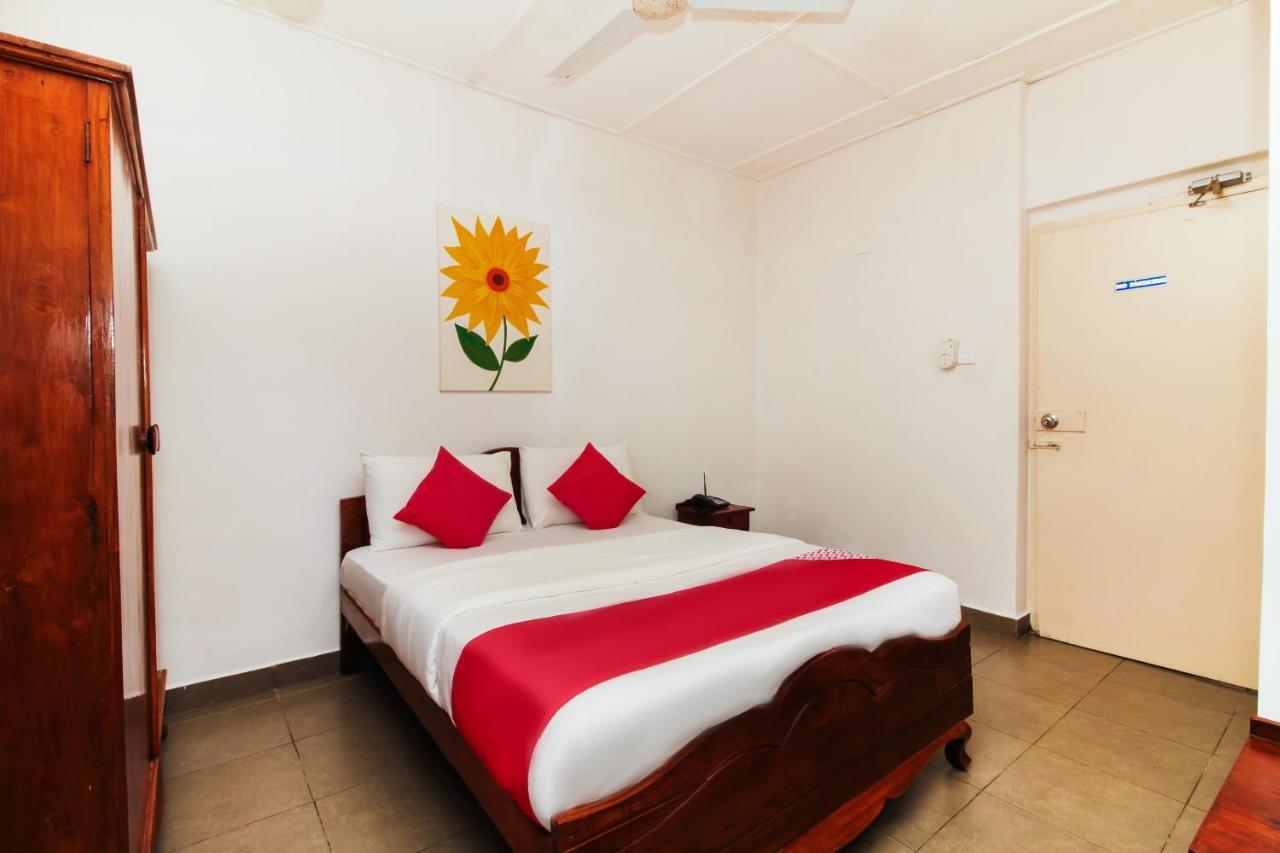 Sea View Hotel Colombo Extérieur photo
