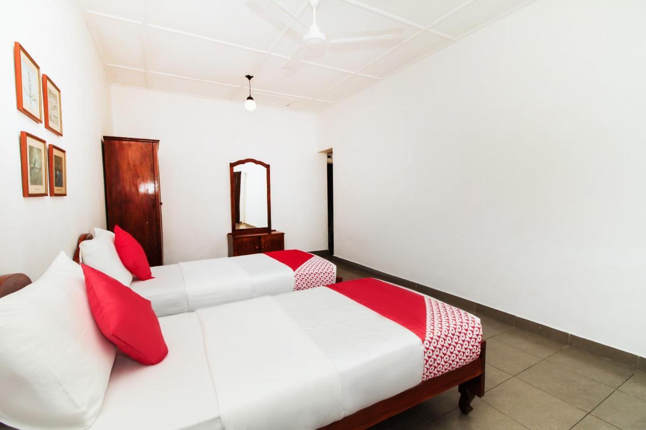 Sea View Hotel Colombo Extérieur photo